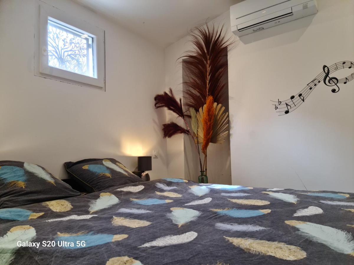 Mas Gabelys Superbe Vue Sainte Victoire Jardin Terrasse Et Piscine Apartment เตรส์ ภายนอก รูปภาพ